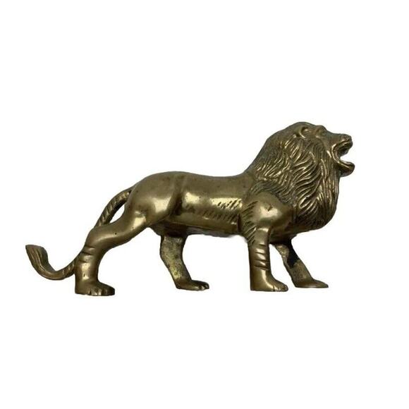 Vintage Brass Lion Sculpture Statue Figurine King of The Jungle Solid - Picture 1 of 7